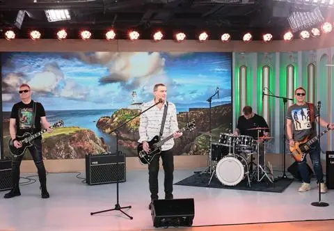 Kobranocka na scenie Dzień Dobry TVN. Posłuchaj utworu "Kocham cię jak Irlandię" 