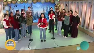 The Dartmouth Sings - “All I want for christmas” 