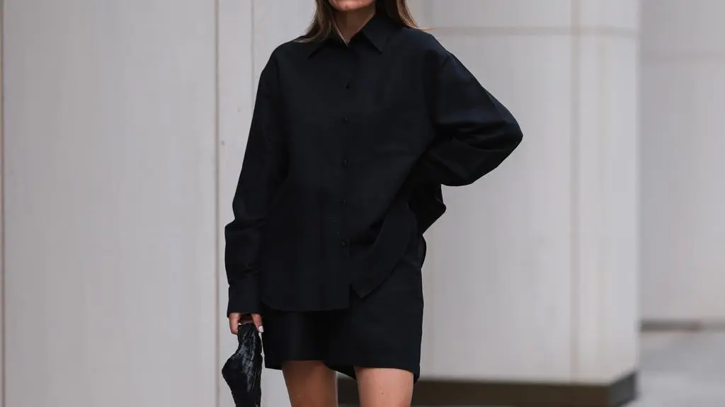 Modelka w koszuli