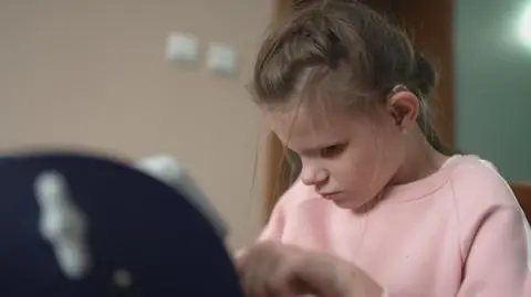 Tosia urodziła się w 5. miesiącu ciąży. "Przeszła dwie sepsy, wylew krwi do mózgu, sześć operacji"