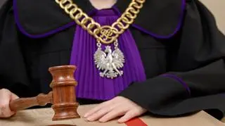 Znęcali się nad 5-latką. "Ślady maltretowania". Matka i ojczym skazani  