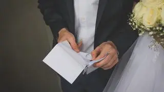 Kradzież podczas wesela. Zniknęły koperty z pieniędzmi dla pary młodej