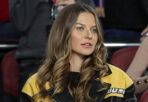 Romantyczne chwile i odważna sukienka. Tak wyglądają wakacje Anny Lewandowskiej