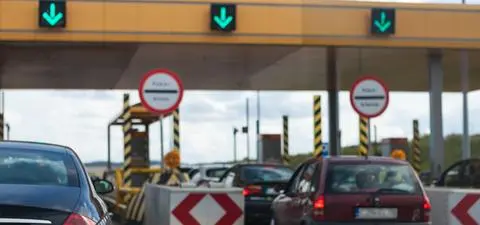 Uwaga, kierowco. Od 1 lutego nowe opłaty na drogach