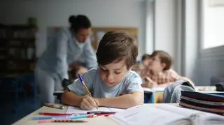 Czy nagradzać dzieci za dobre wyniki w nauce? "Warto doceniać nie tylko sam efekt"