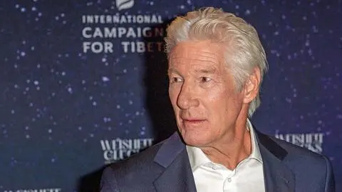 Richard Gere zachwycił na ściance. Dumnie pozował z żoną. "Wszyscy się rozpisują o ich różnicy wieku"