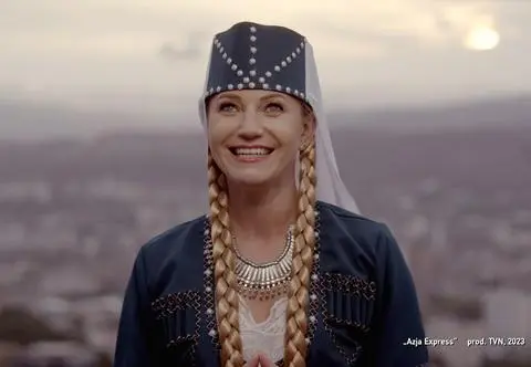 Kulisy programu "Azja Express". Daria Ładocha: "Dźwiękowiec wszedł mi pod sukienkę"