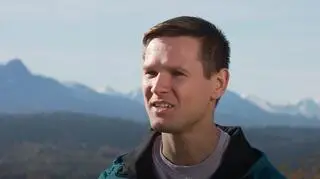 Andrzej Stękała w poruszającym wywiadzie o coming oucie i śmierci partnera. "Nigdy się z tym nie pogodzę"