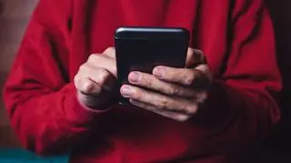 Telefon wybuchł w dłoni nastolatka 