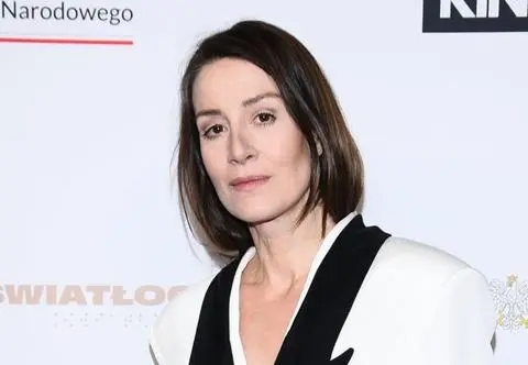 Maja Ostaszewska zaskakuje metamorfozą. "Też poproszę o taką fryzurę"