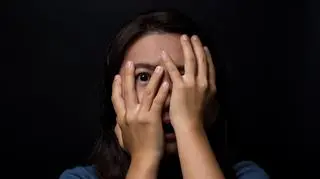 Zamiast uciekać, zaczynamy nagrywać. Dlaczego nie wiemy, jak zachować się w sytuacji zagrożenia?