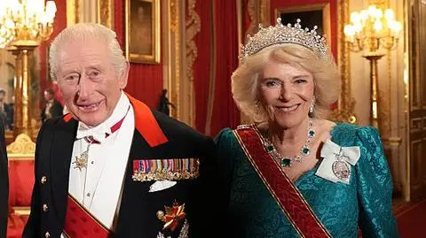 Król Karol i Królowa Kamila prezentują świąteczną kartkę. Wyjątkowa fotografia zachwyci fanów monarchii