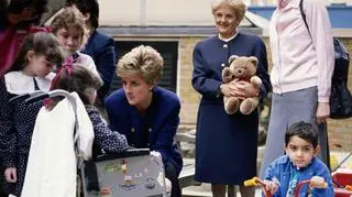 34 lata temu księżna Diana na terenie szpitala zakopała kapsułę czasu. Co dziś znaleziono w środku?