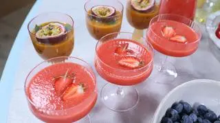 Bezalkoholowa margarita z arbuzem oraz smoothie mango-marakuja.