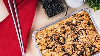 Sushi bake - co to za potrawa i jak ją zrobić? Przepis krok po kroku
