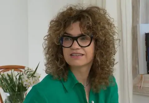 Odpicowane mieszkanie: Ten drewniany dom ma w sobie duszę. "Jest sielsko i anielsko" 