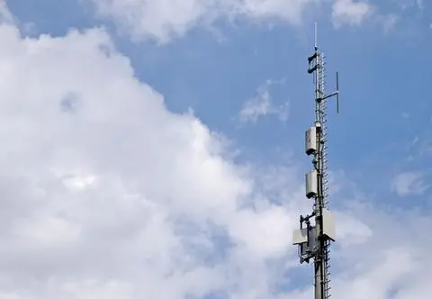 Eelektrosmog. Czy faktycznie trzeba się go obawiać?