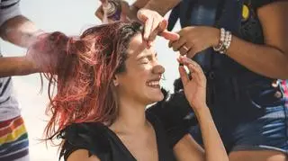 Farbowanie włosów bibułą – jak to zrobić?