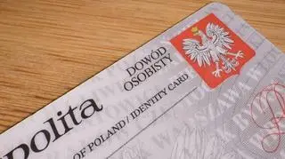 Część osób będzie musiała wymienić dowody osobiste jeszcze w tym roku. Kogo dotyczy obowiązek?