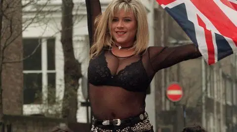 Samantha Fox - jak zmieniała się na przestrzeni lat?