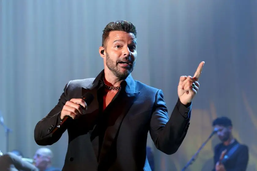 Ricky Martin oskarżony o kazirodztwo i przemoc domową. Grozi mu do 50 lat więzienia - Dzień Dobry TVN
