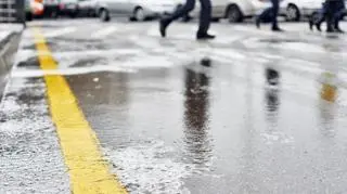 Pogoda na dzisiaj. Zrobi się niebezpiecznie - czeka nas gołoledź i intensywne opady śniegu