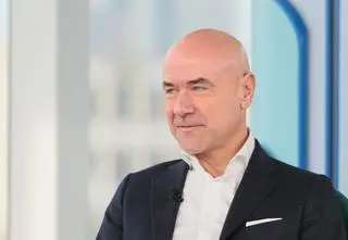 Czy skrócenie czasu pracy to dobry pomysł? Ekspert rozwiewa wątpliwości 