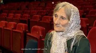 Babcia Szura z Ukrainy opiekuje się grobami zamordowanych Polaków. "Czasami było ciężko"