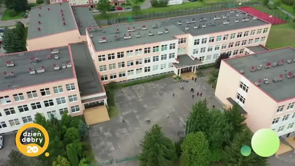 DD_20250910_Szkola_rep_napisy