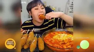 Mukbang - niebezpieczny trend. "Obciąża nasze organy wewnętrzne"