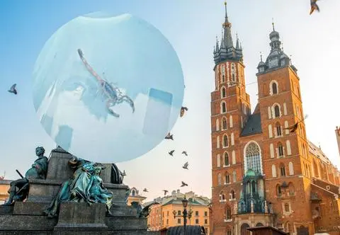 Egzotyczny "turysta" w Krakowie. Straż Miejska: "W jednym z najważniejszych zabytków"