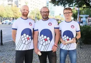Mölkky to gra dla całej rodziny. Na czym polega? 