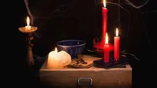 Andrzejki 2025 - pomysły na wróżby andrzejkowe dla dzieci i dorosłych