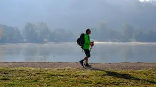 Na czym polega nordic walking? Jak zacząć?