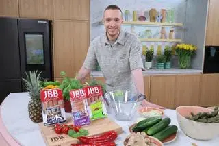 Kacper Sproski w kuchni Dzień Dobry TVN