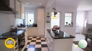 Firanki, zasłony, a może zupełnie nic? - napisy