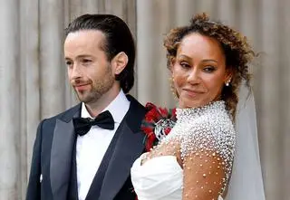 Mel B wyszła za mąż. Jej suknię tkano setki godzin