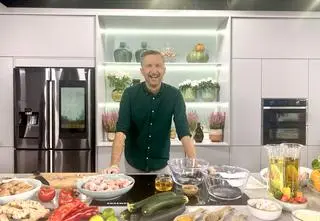 Kurczę nie tylko pieczone. Patenty Piotra Kucharskiego na dania z drobiem