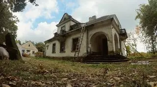 W małym dworku