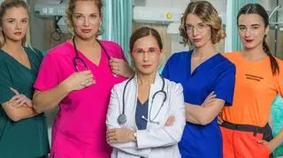 Joanna Liszowska, Julia Kamińska i Jolanta Fraszyńska w serialu "Szpital św. Anny"