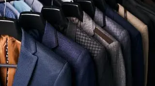 Pranie garnituru - w domu, w pralce. Jak to zrobić? Porady