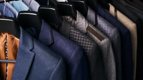 Pranie garnituru krok po kroku - domowe metody i najczęstsze błędy