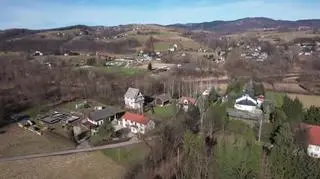 Przeraźliwy huk i pociski nad głowami. "Codziennie żyję w stresie"