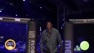 Izu wraca do MMA - napisy