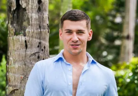 Kamil opuścił "Hotel Paradise" i zemścił się na uczestnikach. "Życzyli mi najgorzej"