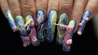 Junk nails - śmieciowe paznokcie podbijają Internet