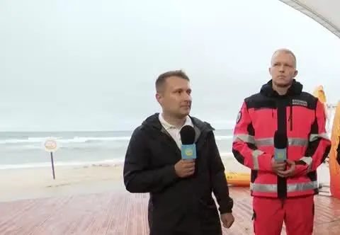 Lato z głową i sercem – co robić, aby plażowanie było naprawdę zdrowe? 