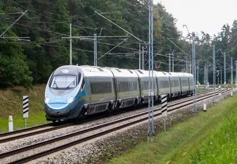Ciekawostki dotyczące PKP. O tych faktach na temat kolei nie miałeś pojęcia [QUIZ]