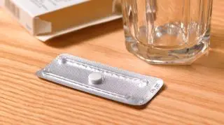 Tabletka "dzień po" bezpłatnie w aptekach. "To przełomowe wydarzenie"