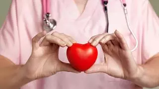 Tachykardia, czyli przyspieszona czynność serca – objawy, przyczyny i leczenie